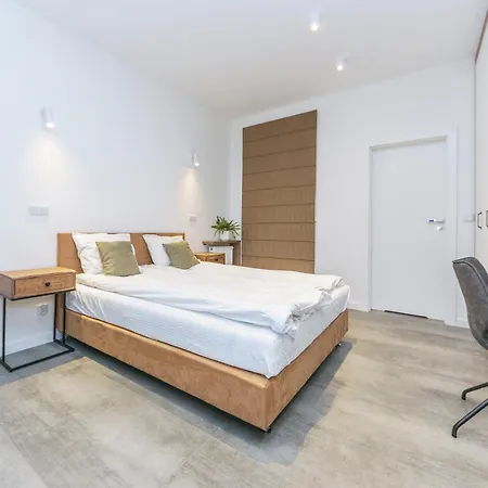 Deluxe On Granary Island With Parking - Granaria I & By Renters Danzica